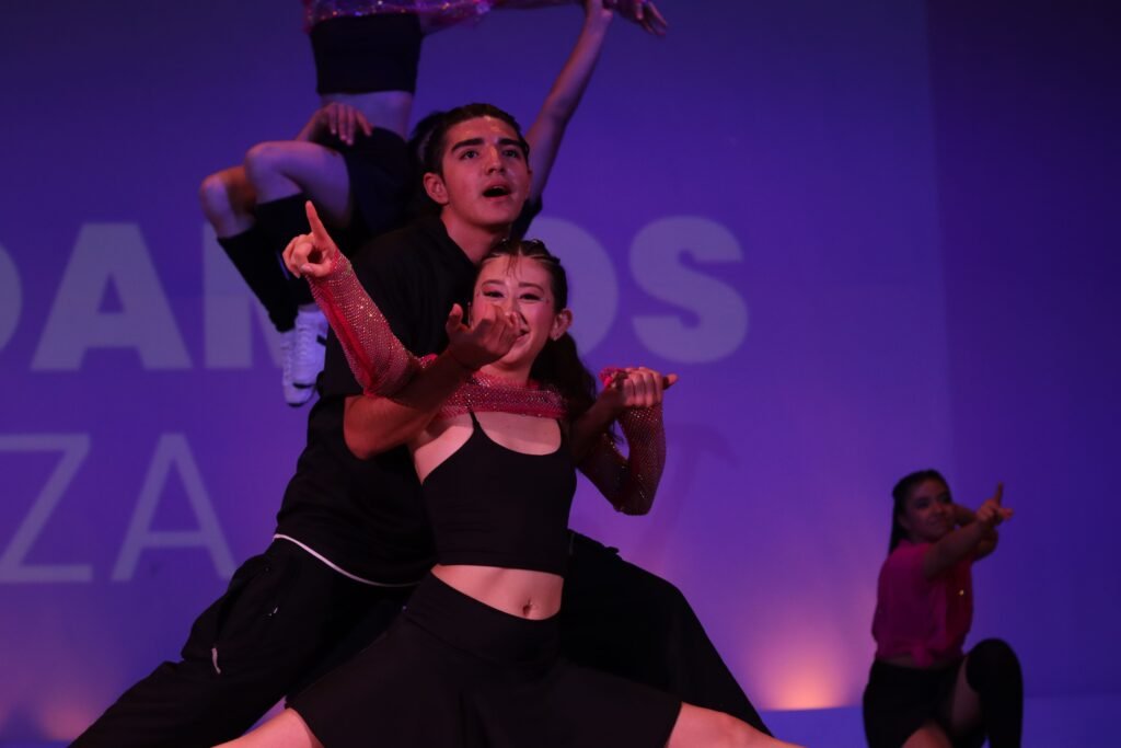 COMPETENCIA DE DANZA